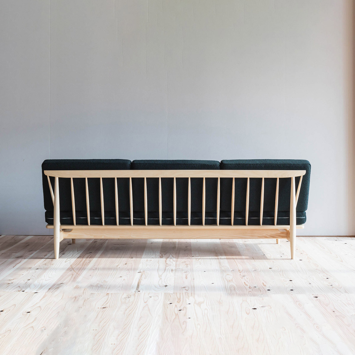 スポークバックソファ